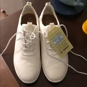Casual white Tom sneaker